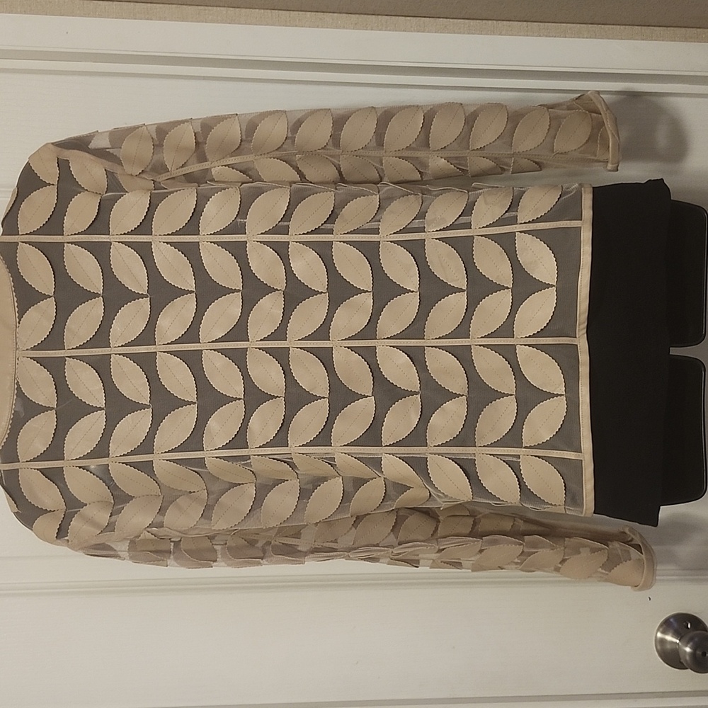 Bagatelle Tan Leaf Motif Blazer Size 8 EUC - Picture 4 of 6